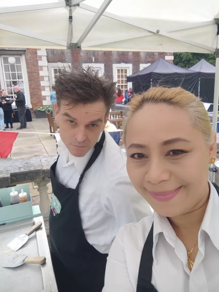Jason and Oi The Ice cream roll specialists